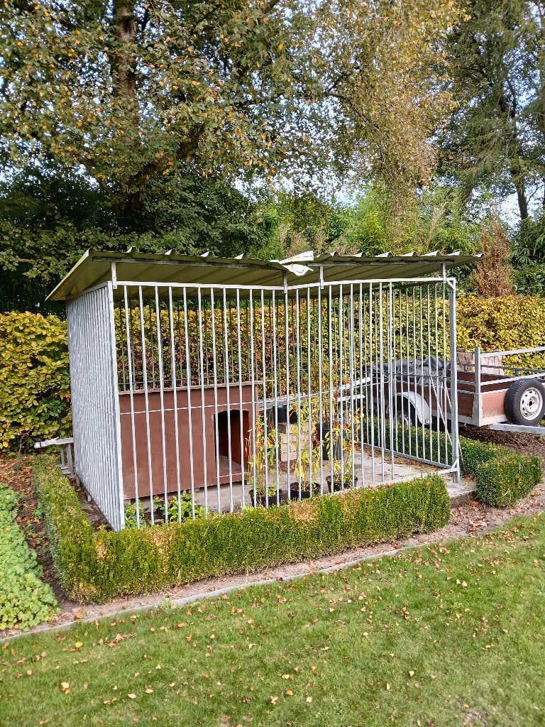 Hondenren met overkapping en binnenhok – ca. 3 x 2 m, Ophalen, 100 cm of meer, Hondenhok, 110 cm of meer