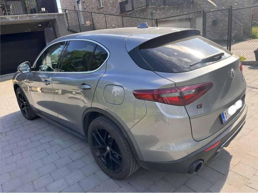 Alfa Romeo Stelvio 2.0 Q4 280pk, Auto's, Alfa Romeo, Automaat, 4 cilinders, Leder, Particulier