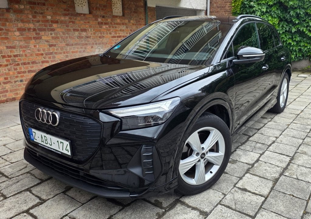 AUDI Q4 50 e-tron S line – 2023, Auto's, Automaat, Zwart, Zwart, Elektrisch