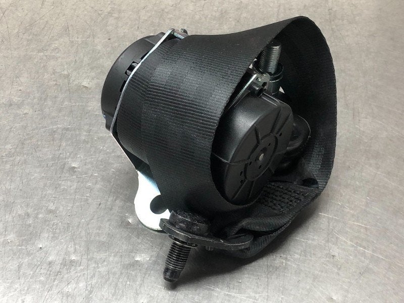 CEINTURE DE SECURITE ARRIERE DROITE Colt (Z2 / Z3), Utilisé, Mitsubishi