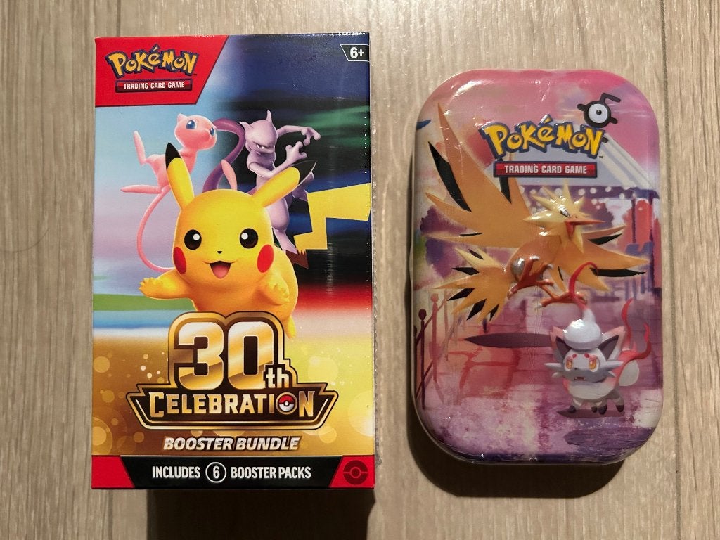 Pokémon 30th celebration Booster Box en Mini Tin, Ophalen, Nieuw, Booster, Foil
