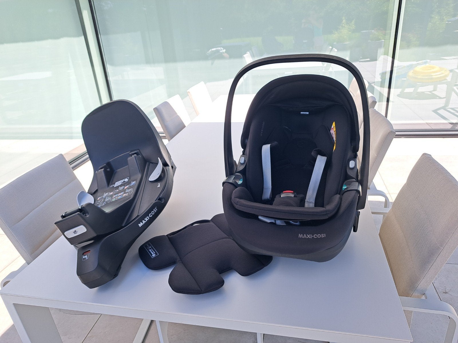 Maxi cosi pebble 360 pro en familyfix 360 pro, Kinderen en Baby's, Autostoeltjes, Ophalen