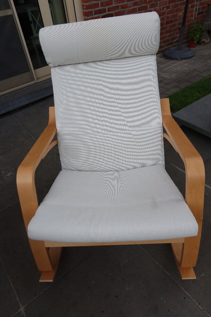 Schommelstoel Ikea met wit of grijs kussen, Huis en Inrichting, Zetels | Zetels, Ophalen, Gebruikt, Eenpersoons, 75 tot 100 cm