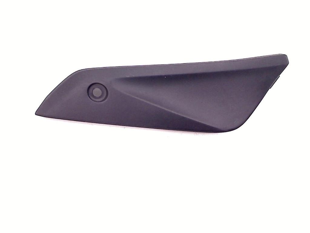 COUVERCLE DU RÉSERVOIR DROITE Honda (83165-MELA), Dhr. S. di Majo, Utilisé, Info@cama-motorparts.nl, P.J. Troelstraweg 8 8
3144 CX  MAASSLUIS, NL