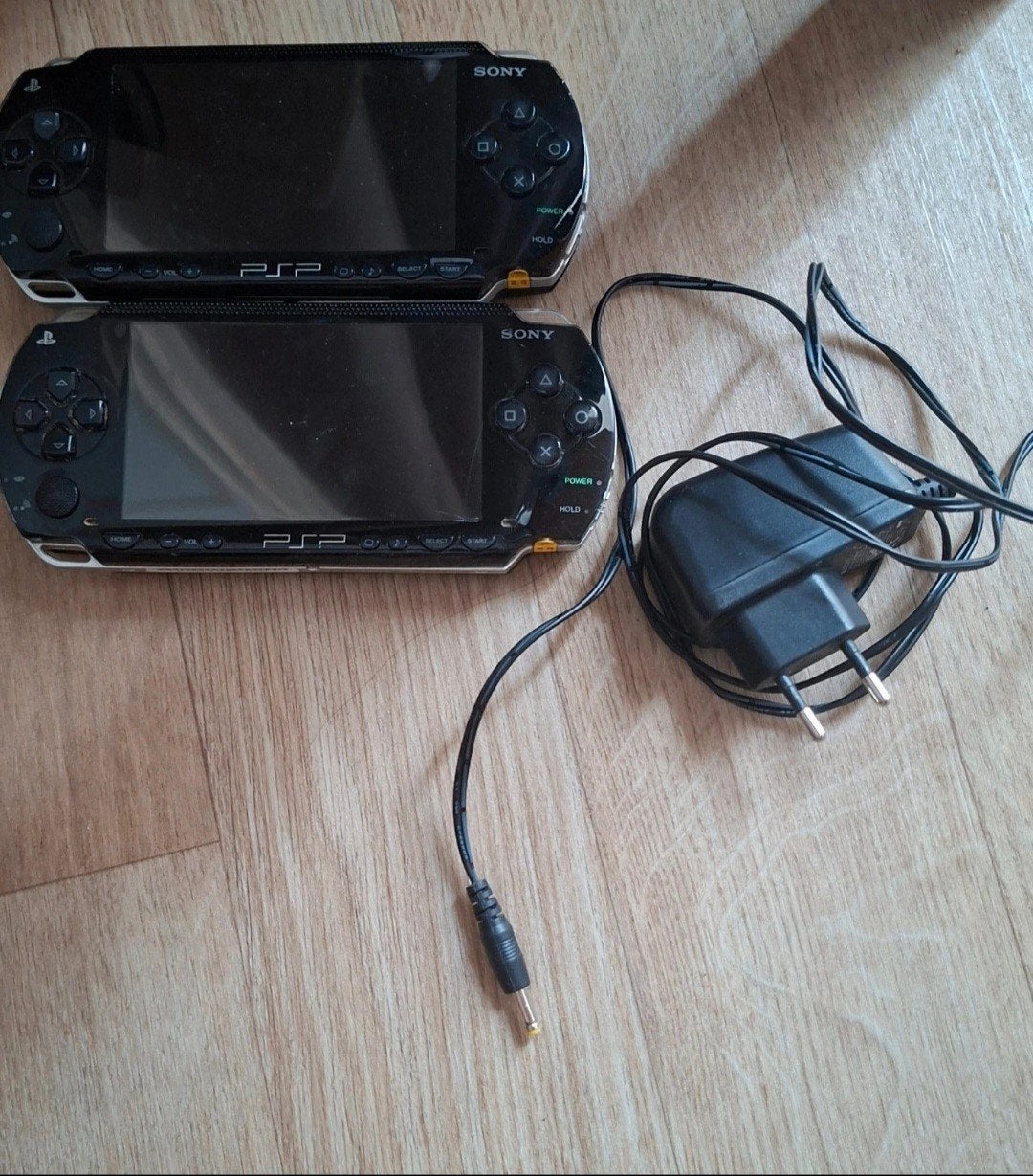 Sony PSP 2004 Slim & lite, Consoles de jeu & Jeux vidéo, Consoles de jeu | Sony PSP, Enlèvement ou Envoi, Utilisé, Noir, PSP