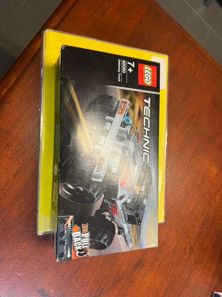 Lego technic 42090, Lego, Ophalen of Verzenden, Zo goed als nieuw, Compleet