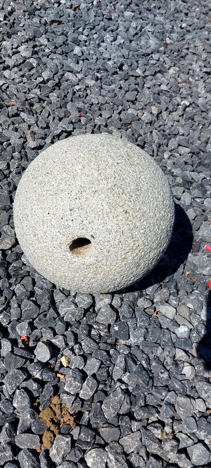 boule granite diamètre 30cm perforée, Enlèvement, Comme neuf, Fontaine