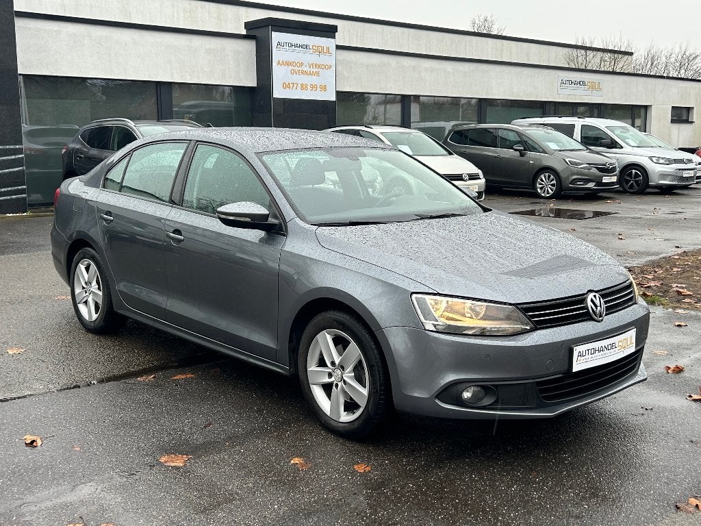 VW Jetta 1.6tdi, 2011, 230.670km, Navi, Cruise ctr, PDC, AC, Auto's, Voorwielaandrijving, Euro 5, Stof, 109 g/km