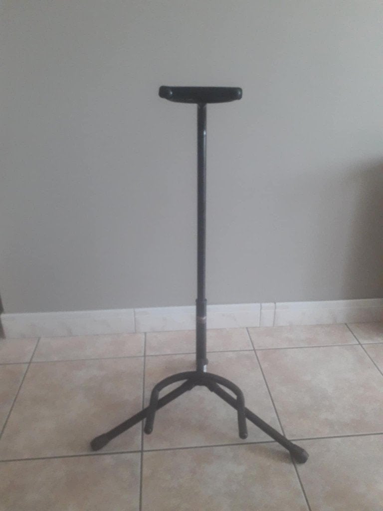 Pied porte guitare ou guitare basse très bon état, Musique & Instruments, Enlèvement, Comme neuf, Pied, Guitare