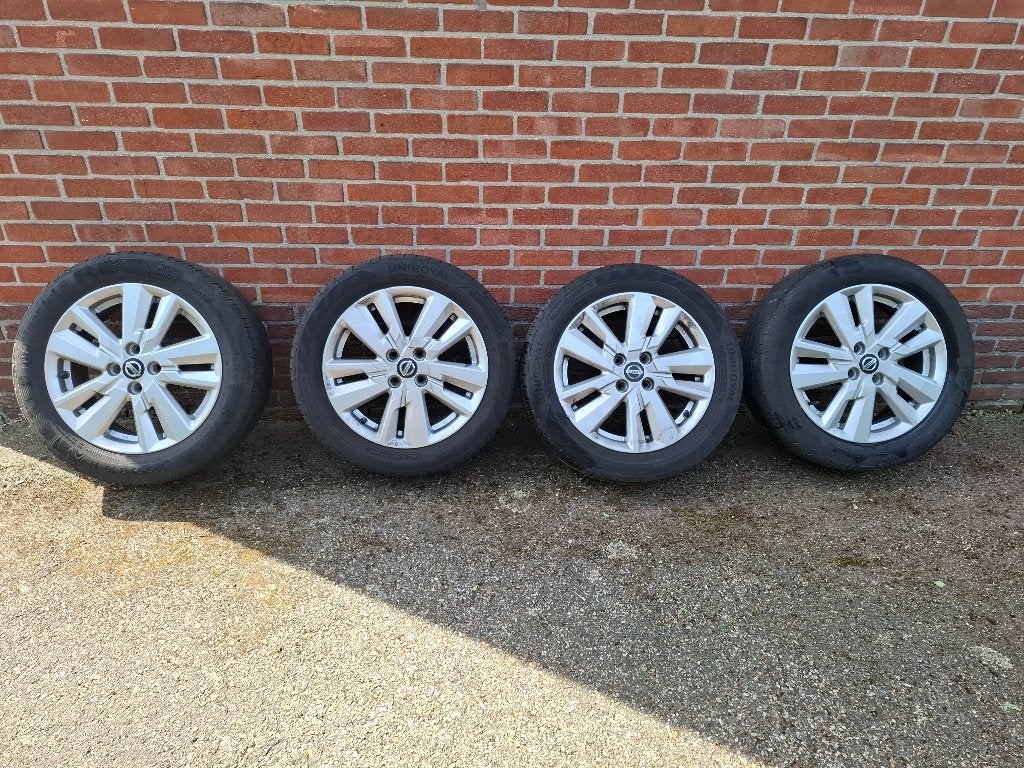Nissan aluminium velgen met band (4 stuks), Autos : Pièces & Accessoires, Pneus & Jantes, 16 pouces, Véhicule de tourisme, Pneus été