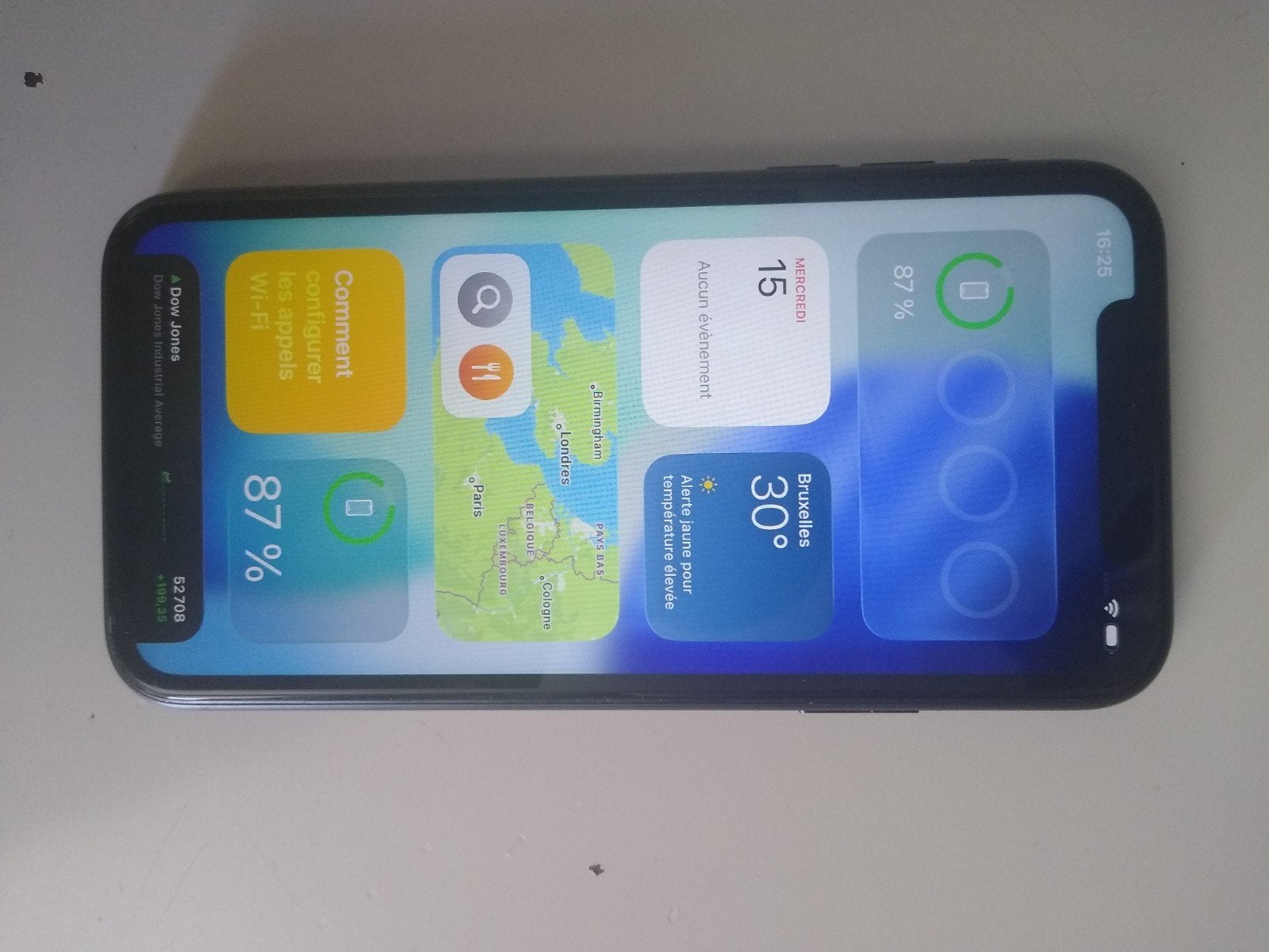 iPhone 11, Telecommunicatie, Ophalen