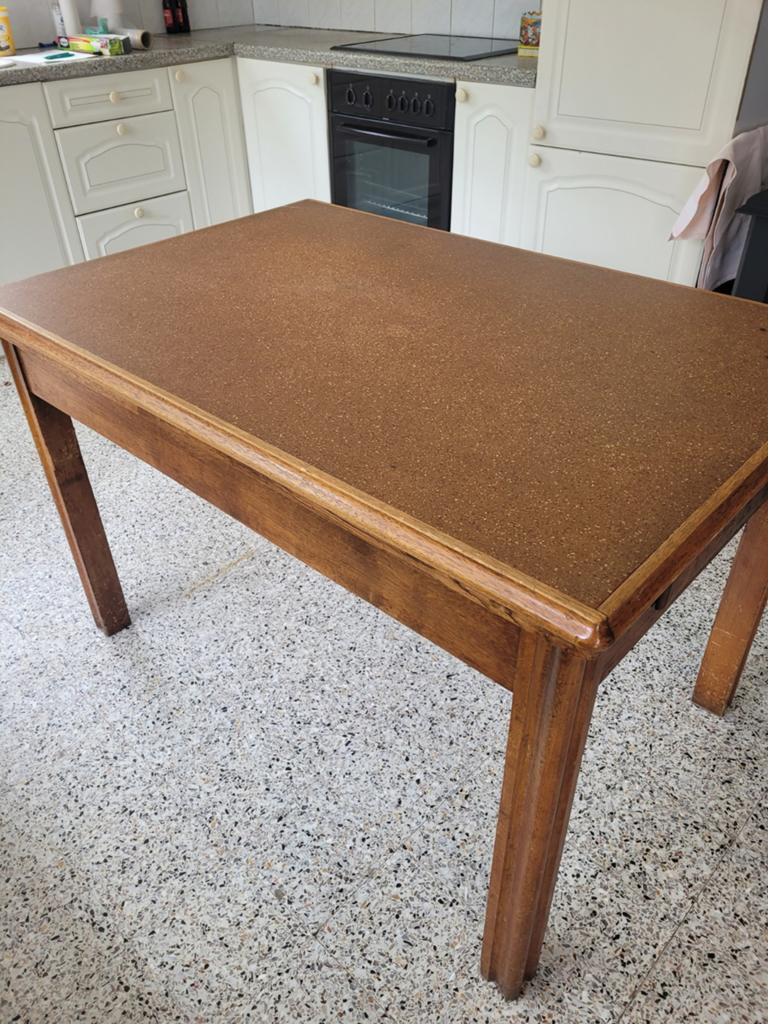 Tafels en stoelen, Ophalen