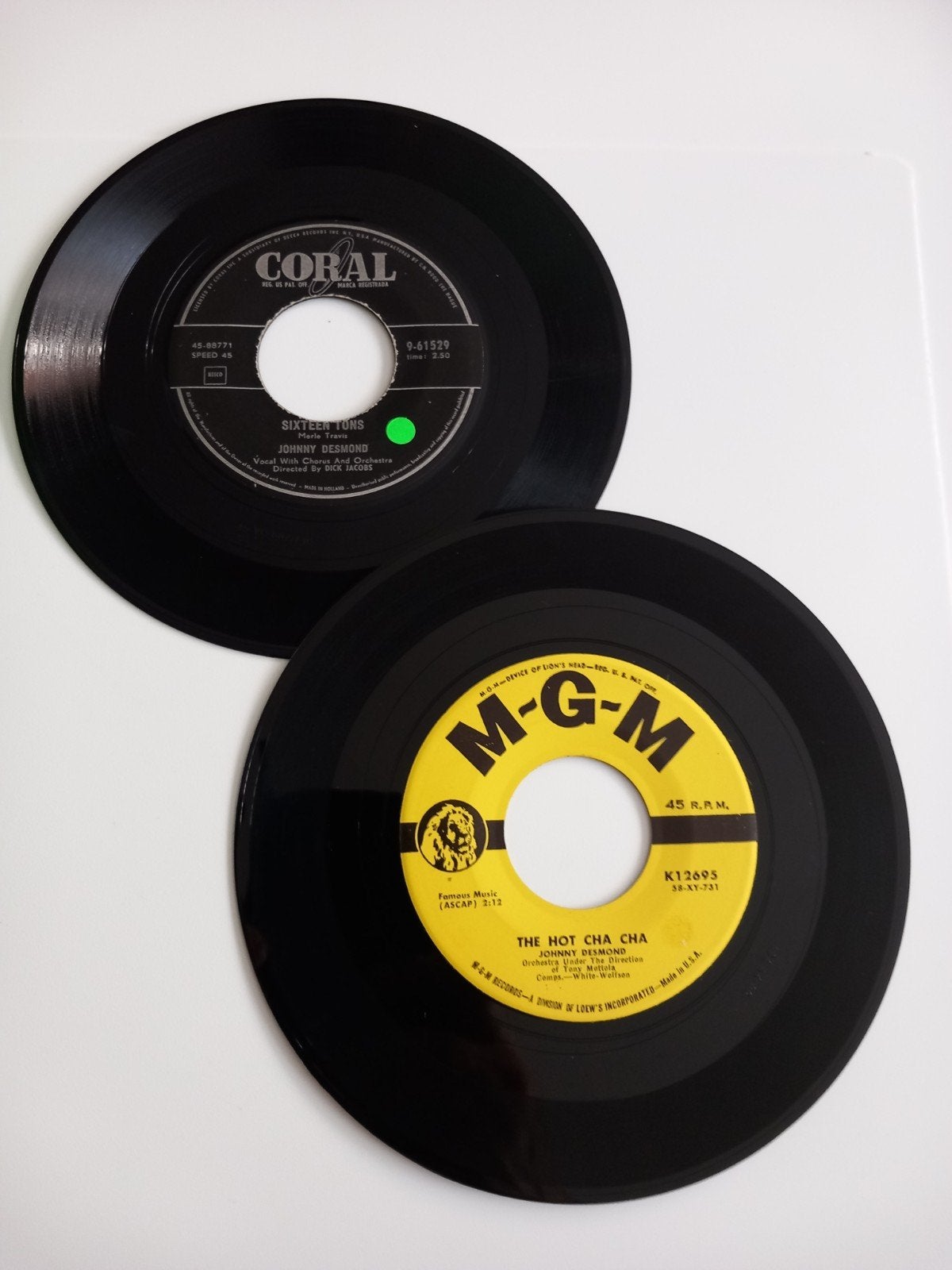JOHNNY DESMOND. 60s OLDIES POP-CORN ROCK 2 X 45T