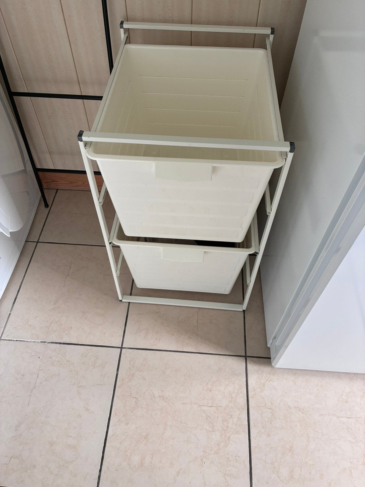 Trieur de linge, Enlèvement, Comme neuf