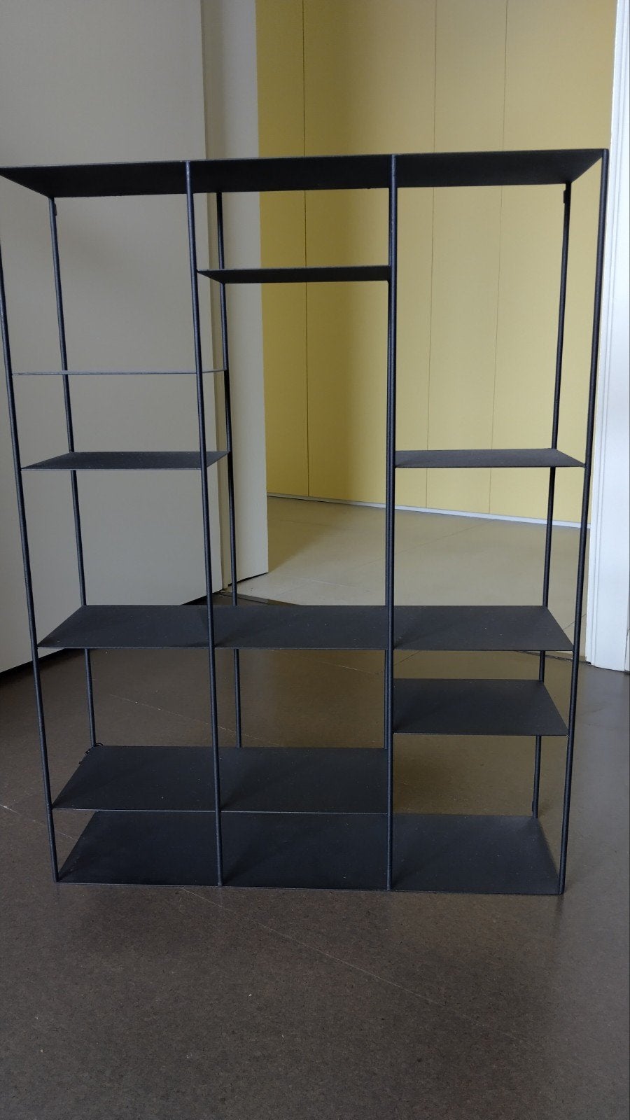Deens design rekje, Enlèvement, Neuf