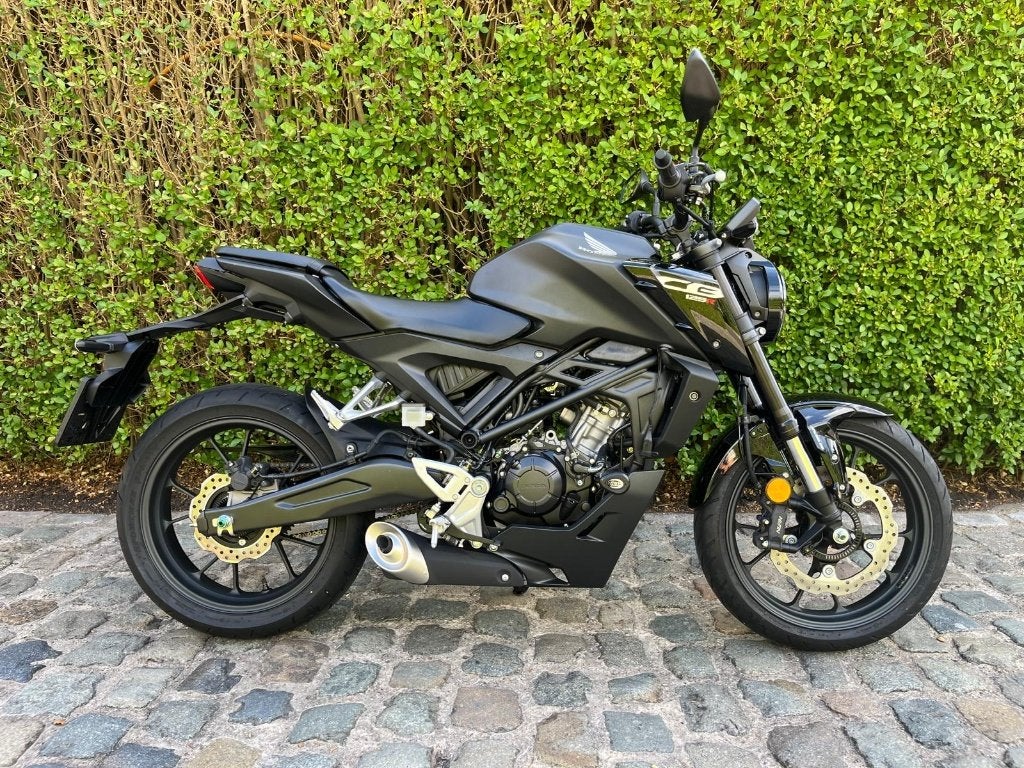Honda CB125R CB 125 ou nouvelle !, Motos, Motos | Honda, Particulier, Naked bike, Neuf, Enlèvement