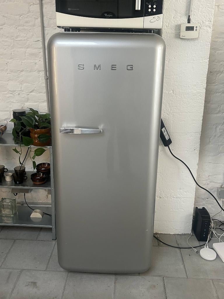 Grijze designer Frigo SMEGG, Ophalen