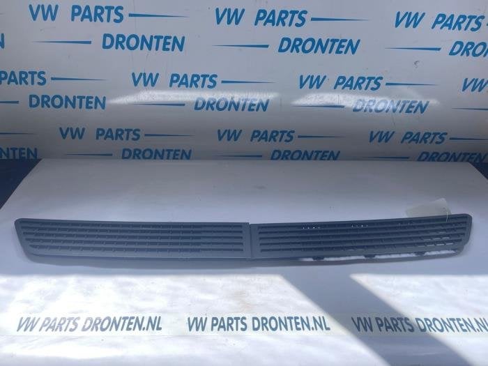 Calandre d'un Volkswagen Crafter, Volkswagen, -, 3 mois de garantie, Utilisé
