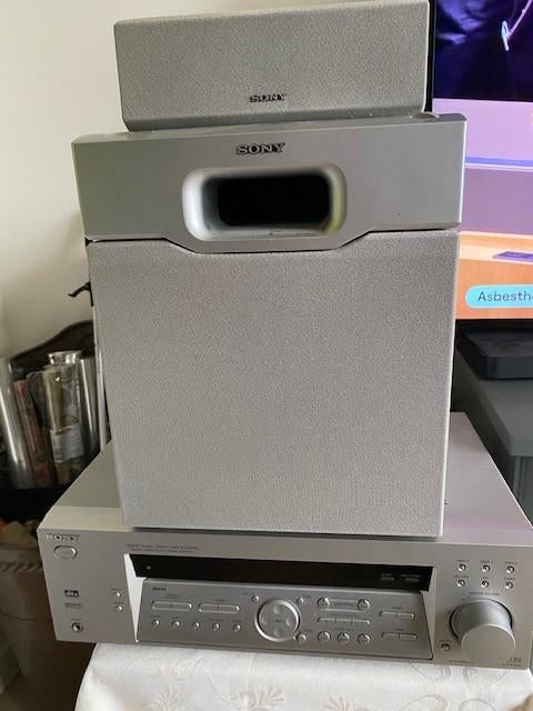 SONY stereosysteem met 5 boxen + subwoofer, TV, Hi-fi & Vidéo, Haut-parleurs, Comme neuf, Enlèvement, Composants en vrac