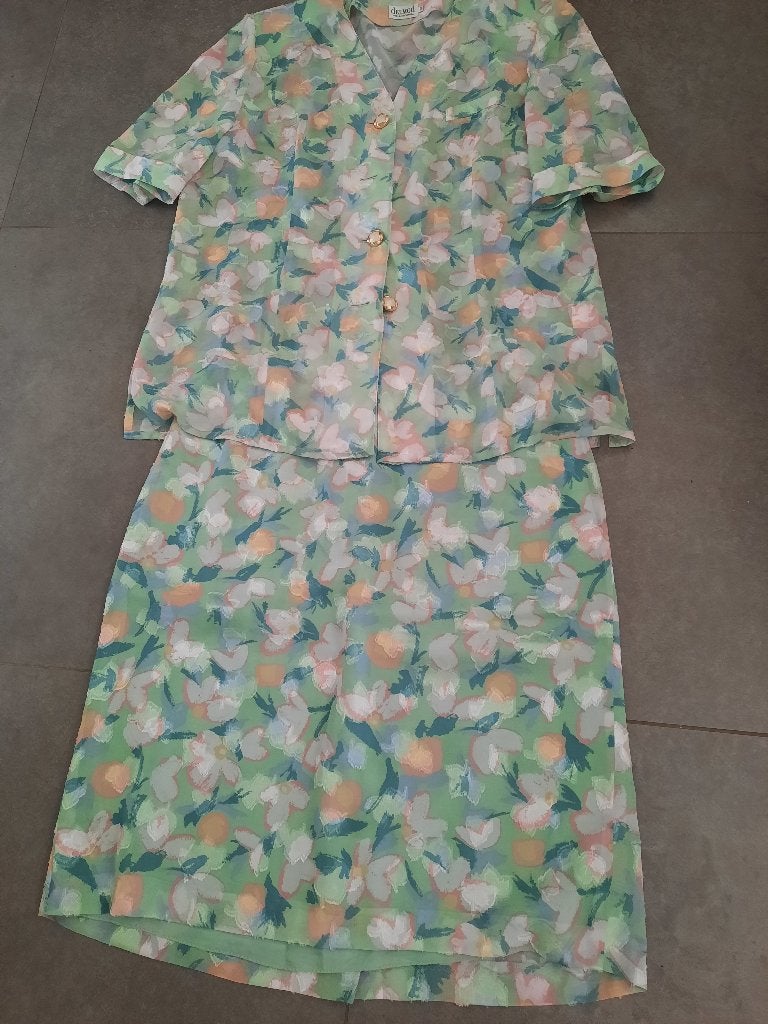 Costume à manches courtes, Vêtements | Femmes, Vestes & Costumes, Taille 42/44 (L), Enlèvement ou Envoi, Delmod, Vert