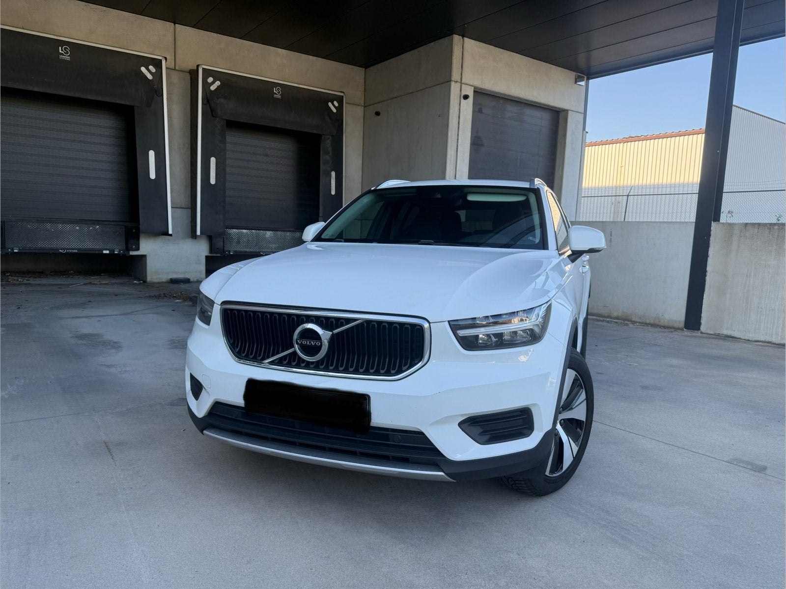 Volvo XC40 Benzine Automaat! Gekeurd voor verkoop!, Auto's, Stof, 4 cilinders, Wit, 5 zetels