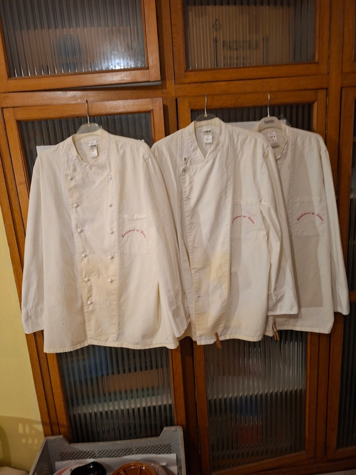 Zo goed als GRATIS! Ik zou toch €10 willen ....3 Vintage Kok, Ophalen, Gedragen