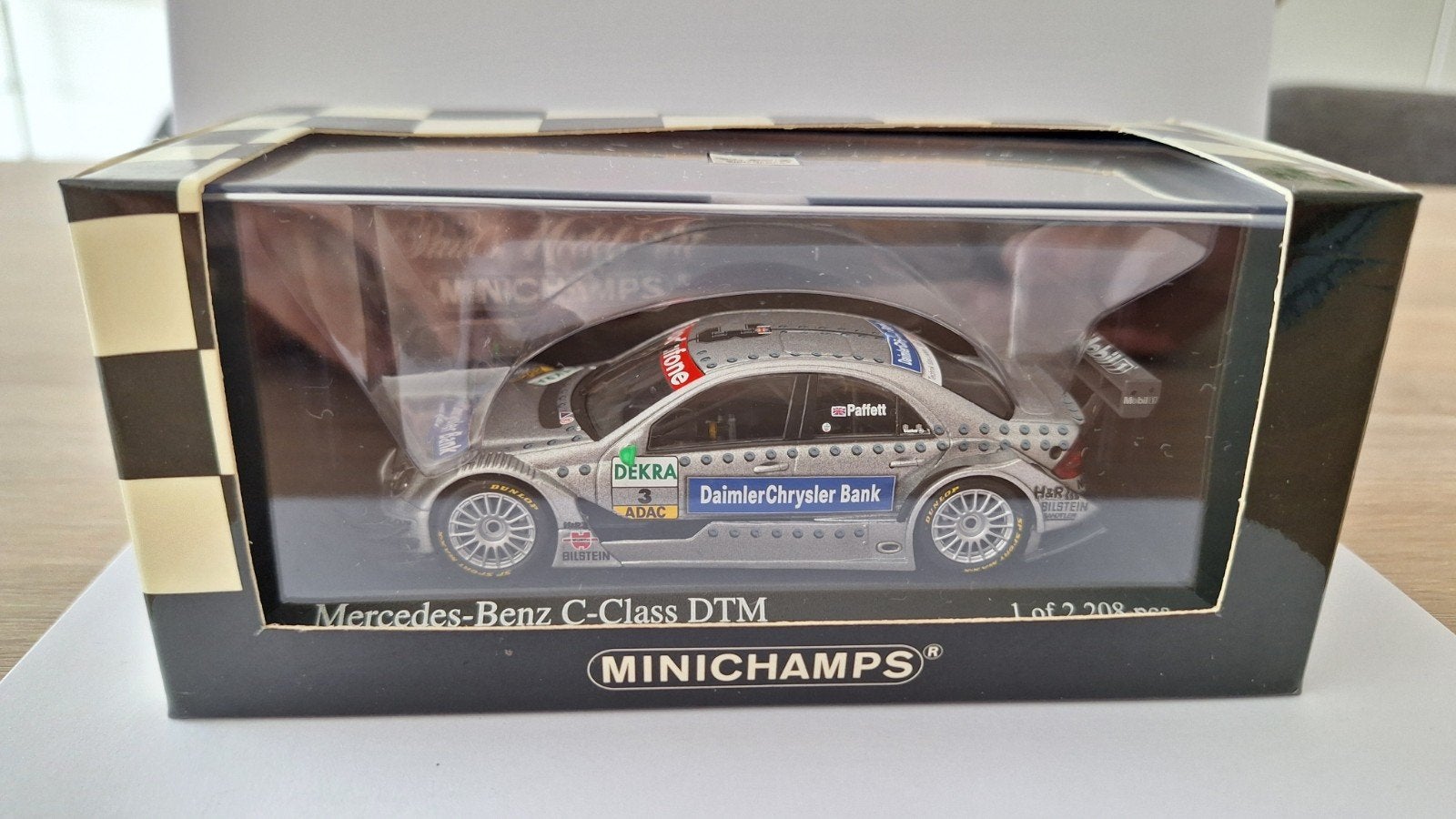 Minichamps 1:43 - DTM 2005 - Mercedes Classe C, G. Paffett, Enlèvement ou Envoi, Neuf, Voiture, MiniChamps