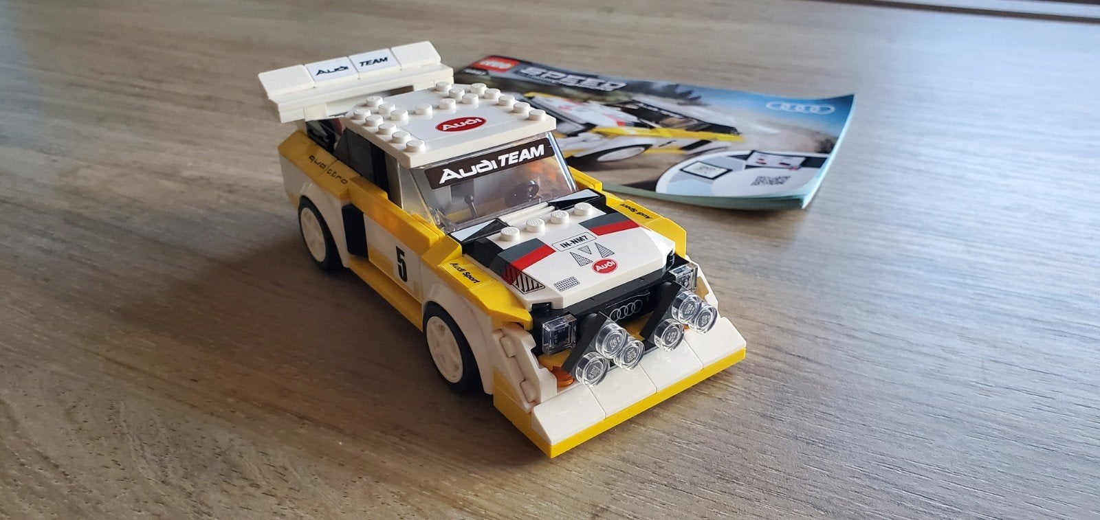 Lego 76897 speed champions audi S1
Met boekje
Set is complee, Lego, Minifiguur, Compleet, Speed Champions