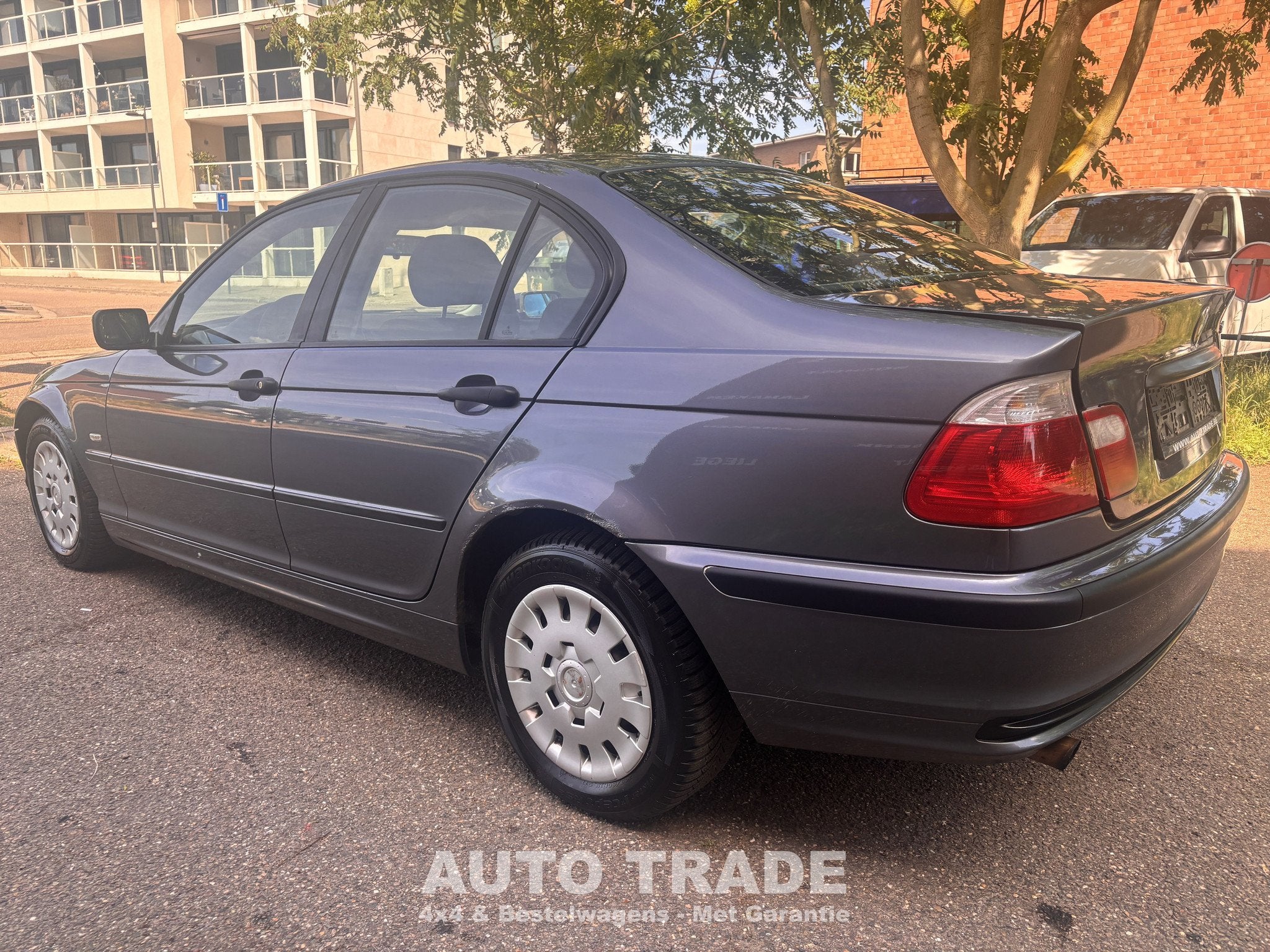 BMW 3 Serie 318 zo meenemen | Handelaar | Export, Autos, Argent ou Gris, Achat, Entreprise, 5 portes