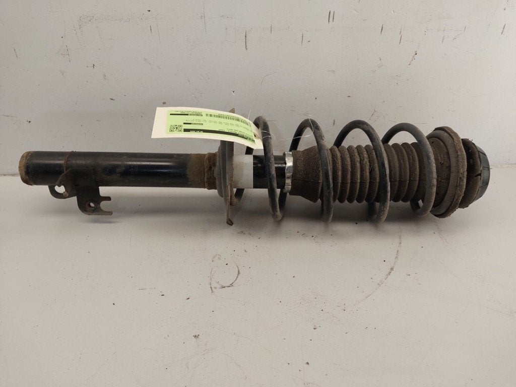 AMORTISSEUR OU ABSORBEUR DE CHOC AVANT DROIT Aygo (B40), Kundenbetreuung@toyota.de, Toyota, Utilisé, Toyota-Allee 2
50858  Köln, DE
