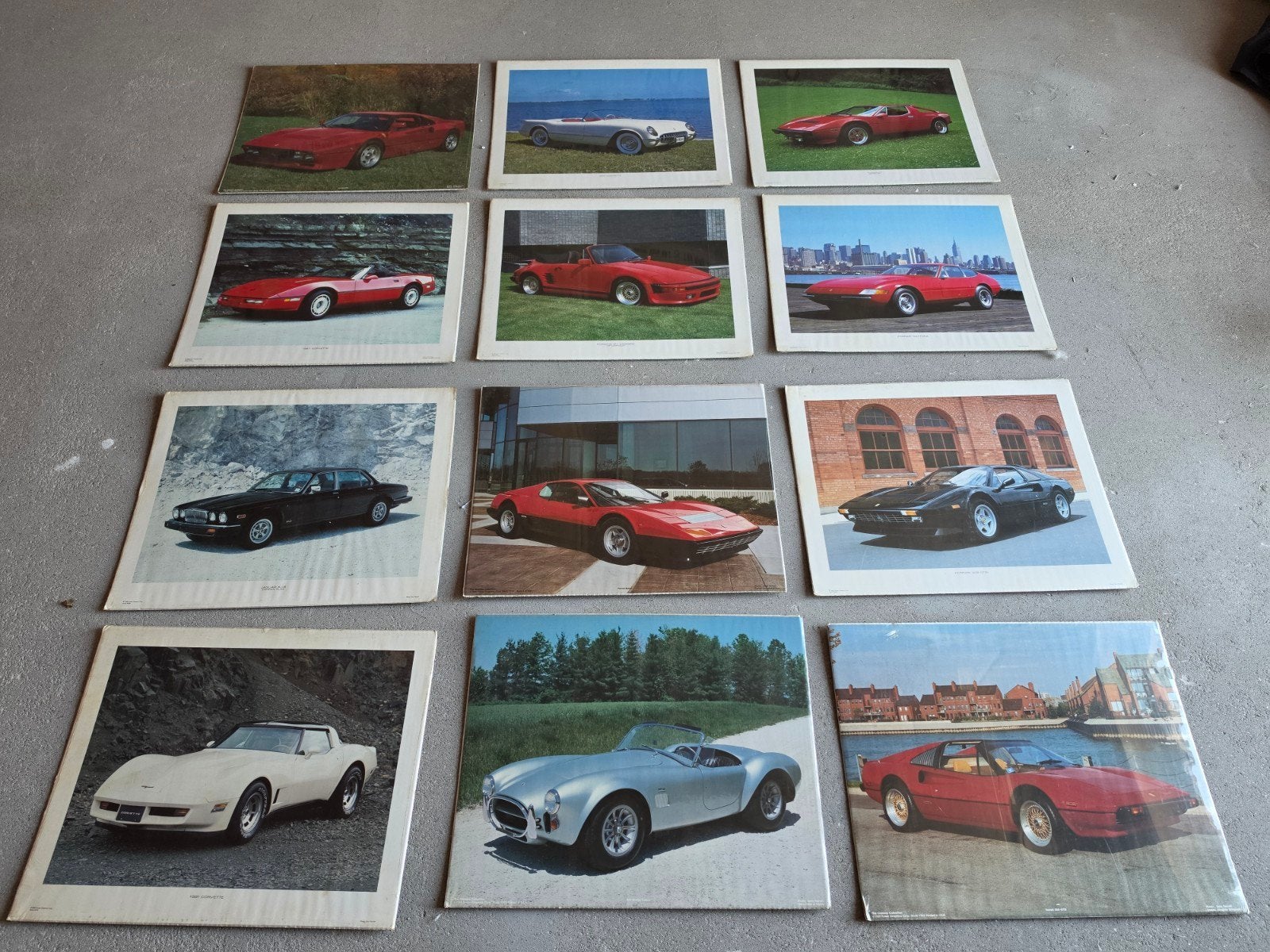 Posters Ferrari, Porsche, Corvette, ..., Ophalen, Zo goed als nieuw, Auto's