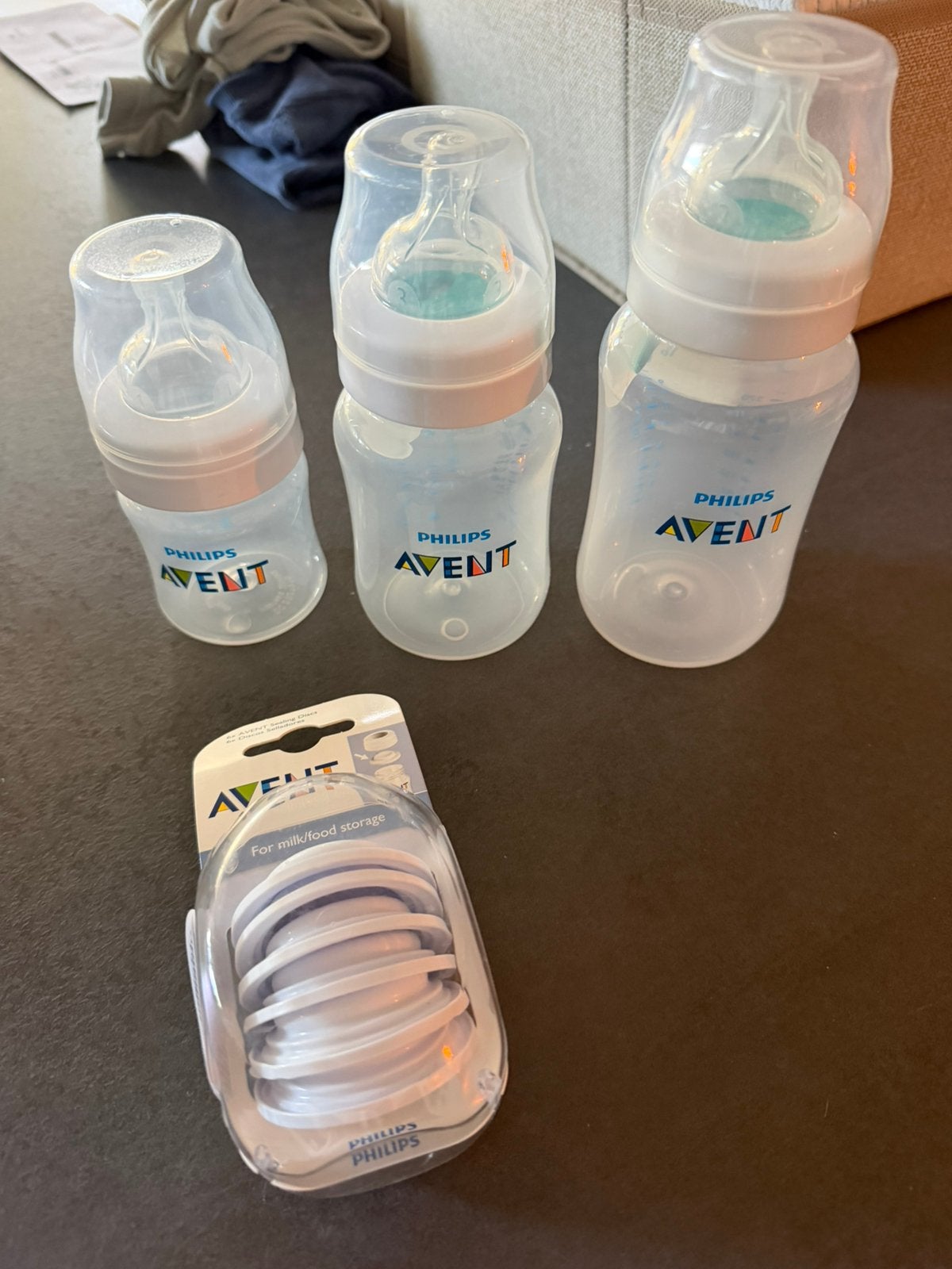 3 Philips Avent flessen + afsluitplaatjes, Ophalen of Verzenden, Zo goed als nieuw, Philips Avent