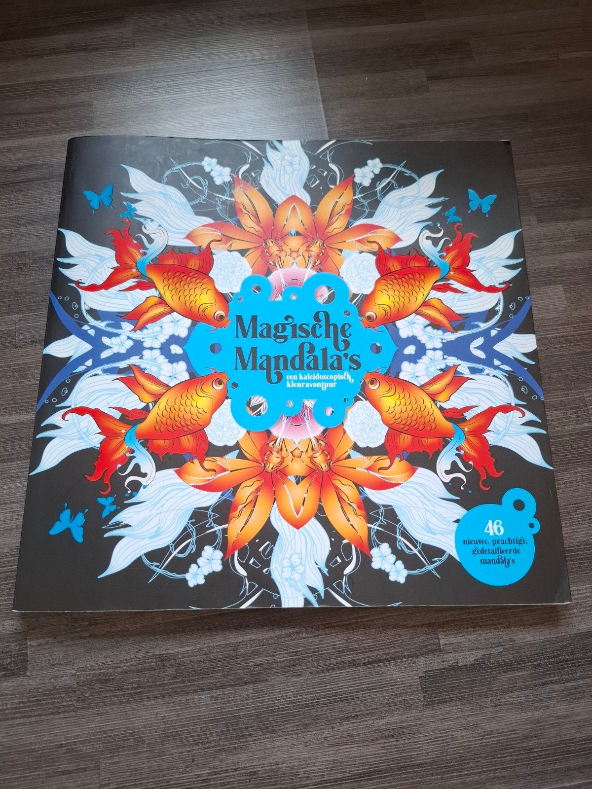 mandala kleurboek voor volwassenen in perfecte staat, Antiek en Kunst, Ophalen