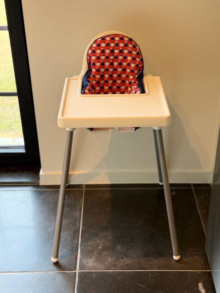 Ikea kinderstoel ANTILOP, Ophalen, Zo goed als nieuw, Overige typen, Afneembaar eetblad