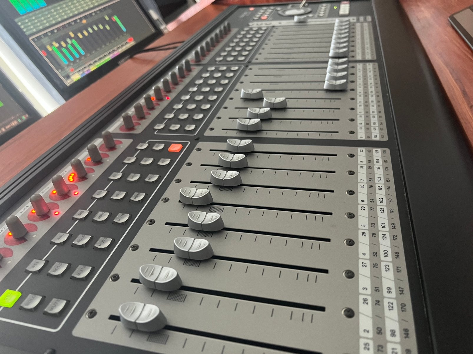 Tascam us 2400 midi controller, Enlèvement, Utilisé, 20 canaux ou plus