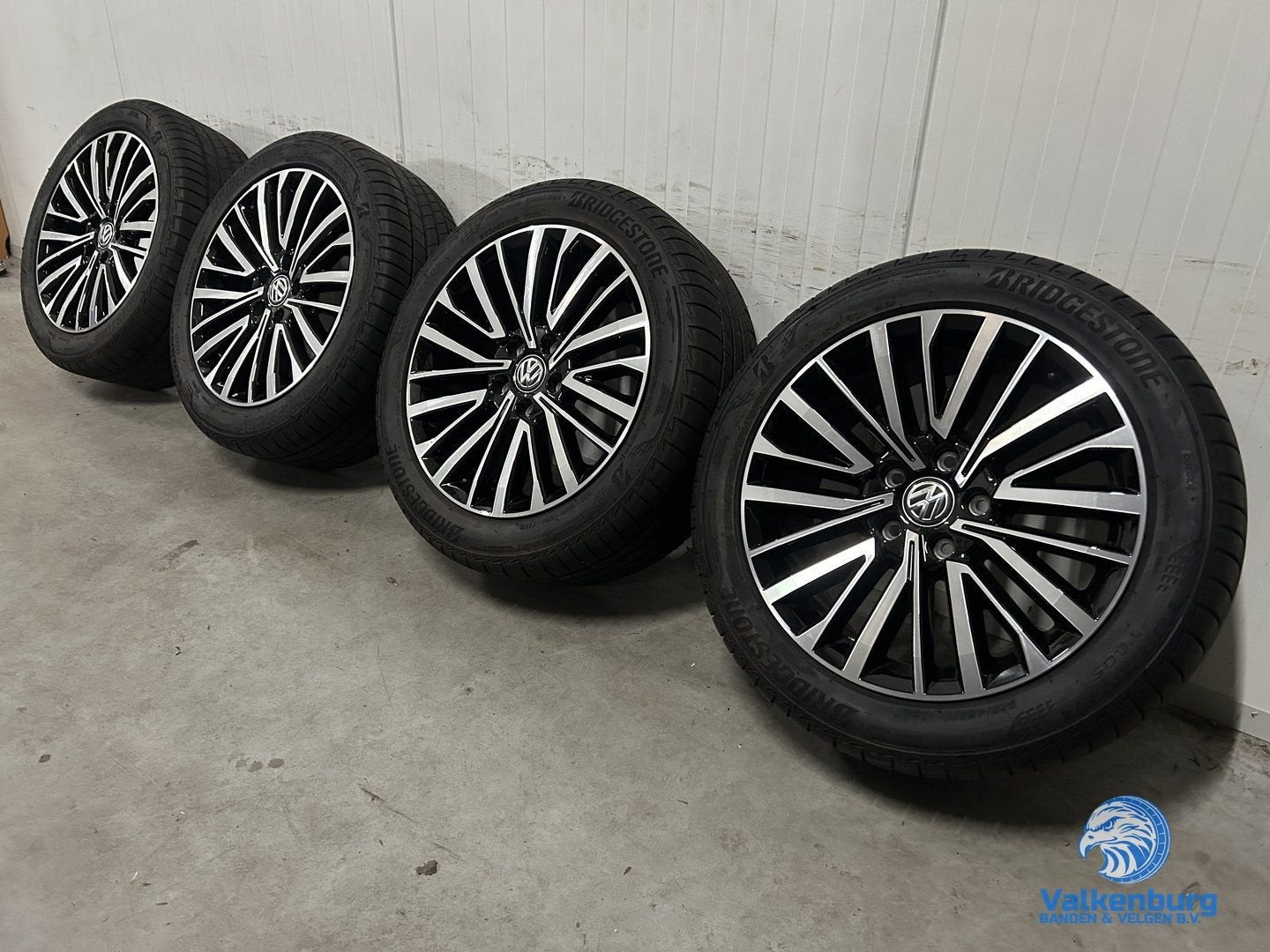 Nieuwe originele VW Transporter Multivan T5 GP T6 T6.1 T7 Bu, Autos : Pièces & Accessoires, Pneus et Jantes, 255 mm, Pneus été
