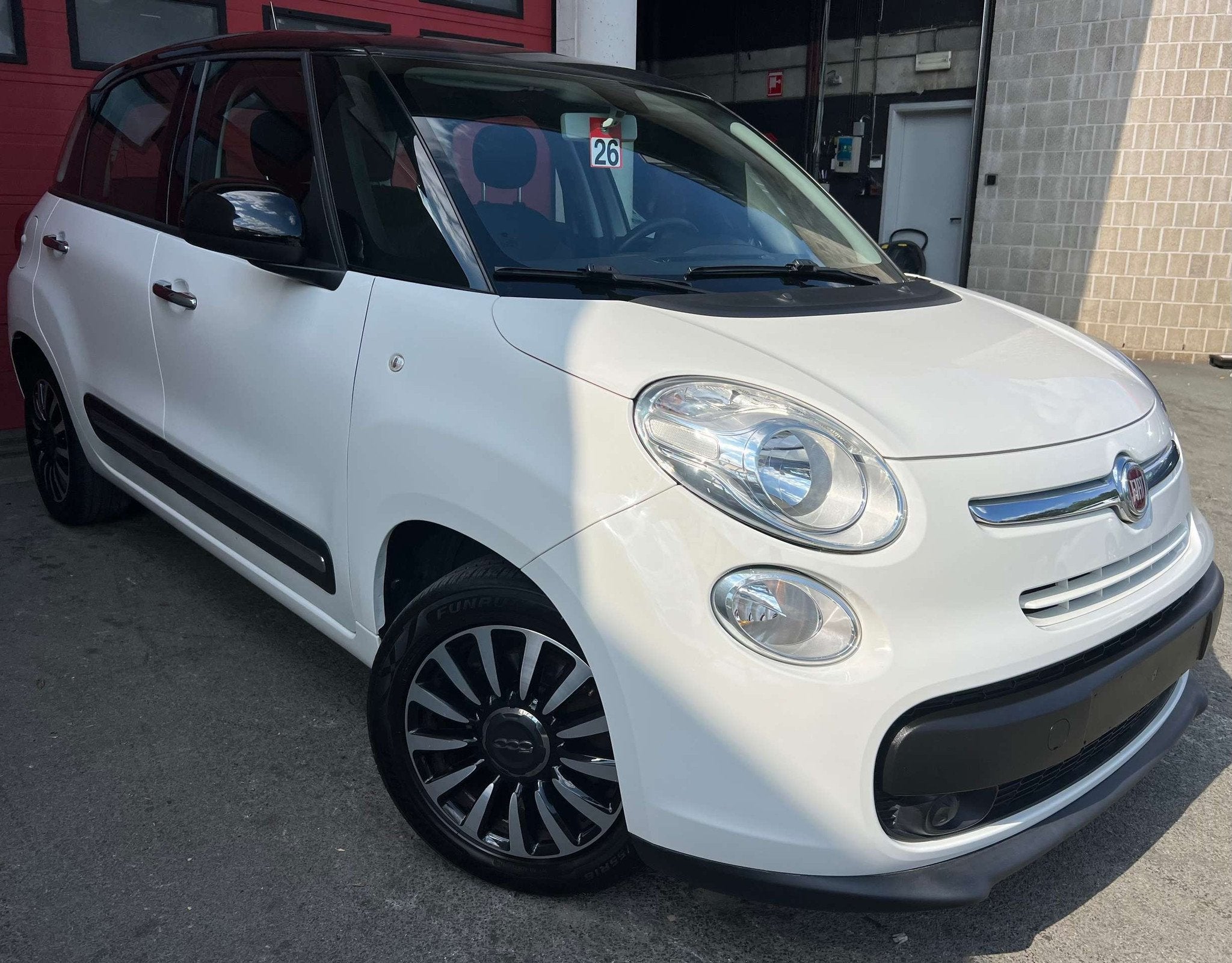 Fiat 500L Living 1.4i Lounge 5pl. + CLIM + CAR-PASS, Auto's, Fiat, Gebruikt, Euro 6, 4 cilinders, 95 pk