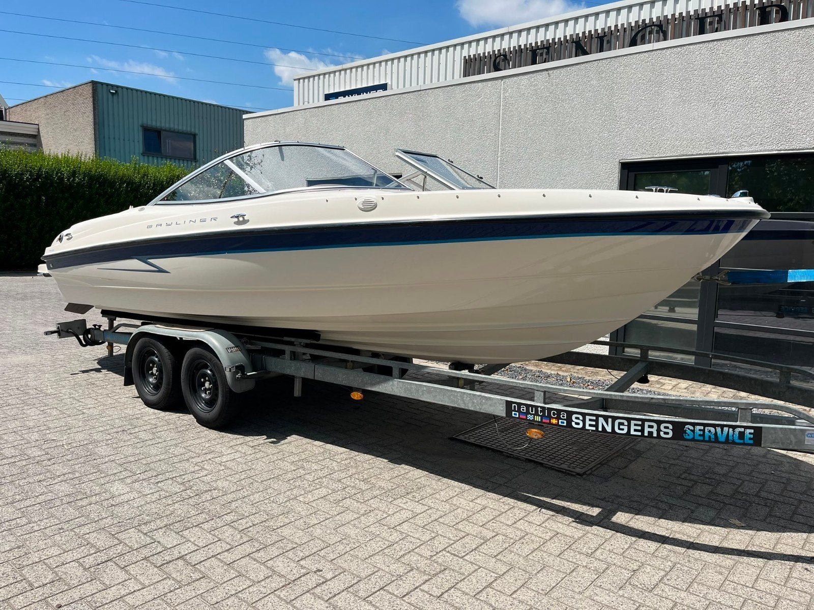 Bayliner 205  in zeer goede staat, Ophalen, Bayliner