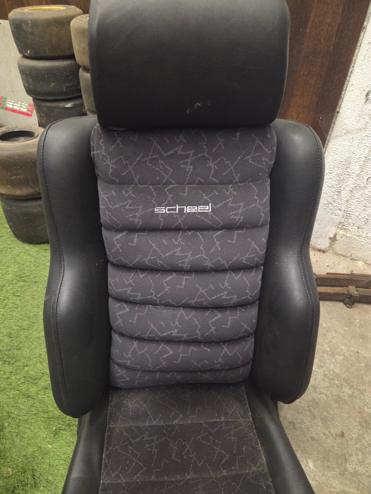 SCHEEL AUTOFAUTEUIL IN NIEUWSTAAT 1200 EU GEKOST NU 100 EU, Ophalen