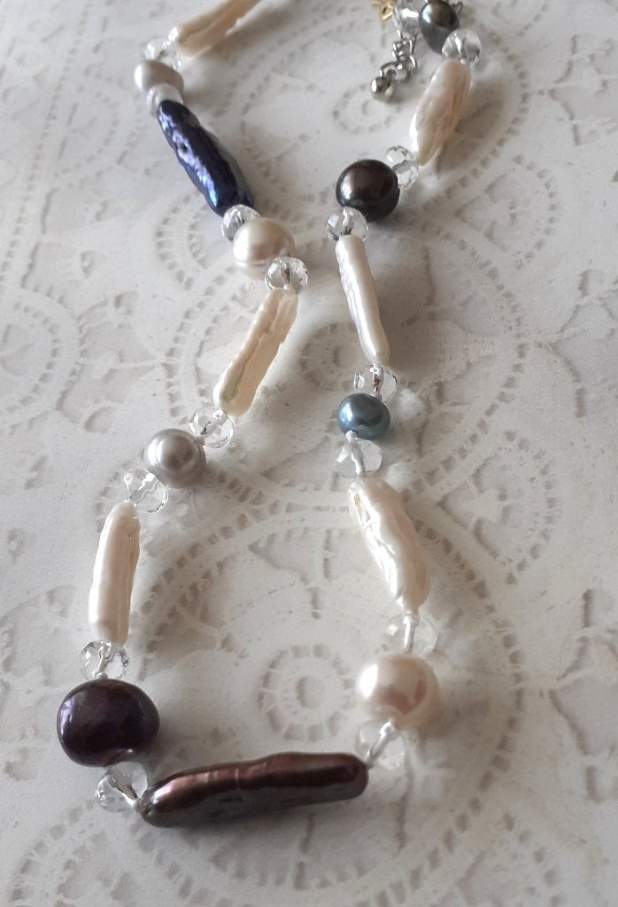 Ketting zoetwaterparel en bergkristal 36 cm verstelbaar, Wit, Nieuw, Ophalen of Verzenden, Met edelsteen
