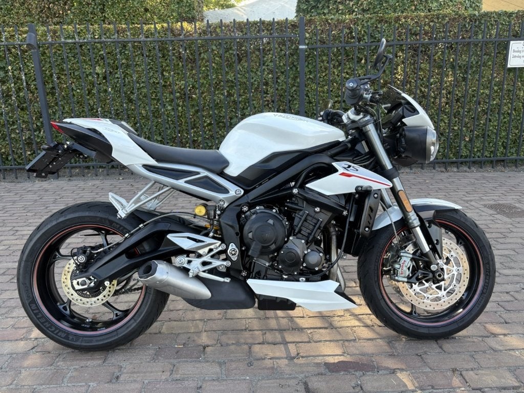 Triumph Street Triple RS 765, Permis Moto A, Occasion, Plus de 35 kW, 3 cylindres