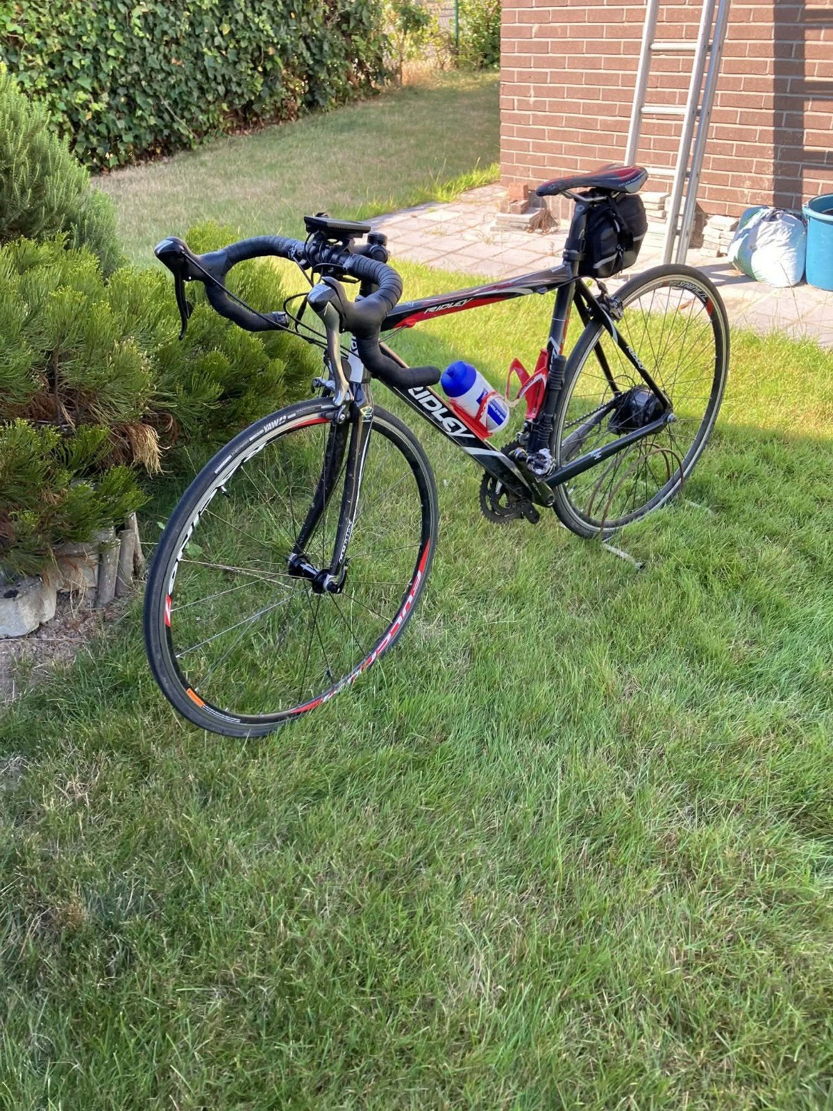 mooie racefiets van het merk ridley omgebouwd naar elektrisc, Fietsen en Brommers, Gebruikt, 10 tot 15 versnellingen, Velgrem
