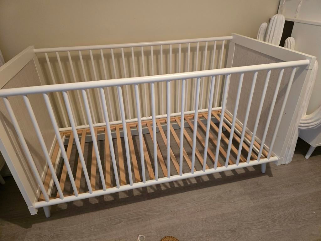 Baby bed + verschoningstafel, Kinderen en Baby's, Ophalen of Verzenden