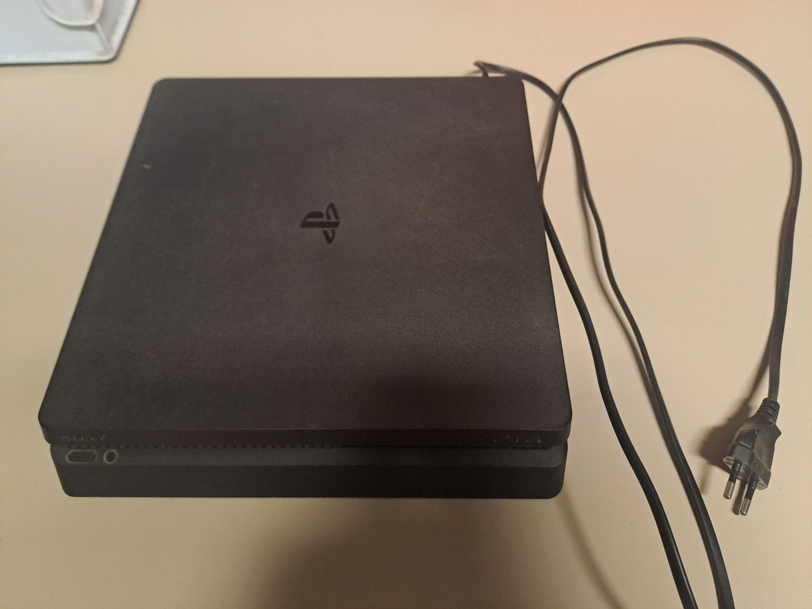 PS4 Slim, 500 GB, Avec 1 manette, Avec jeux, Enlèvement
