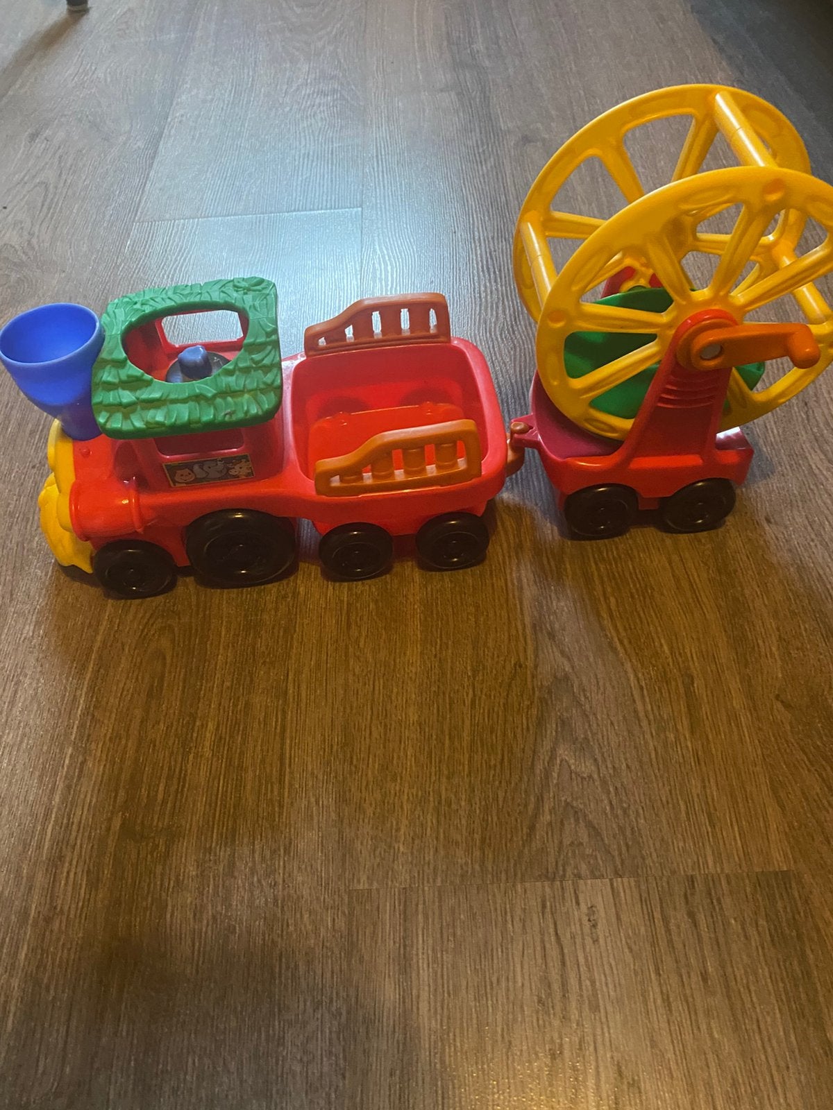 Petit train, Envoi, Comme neuf
