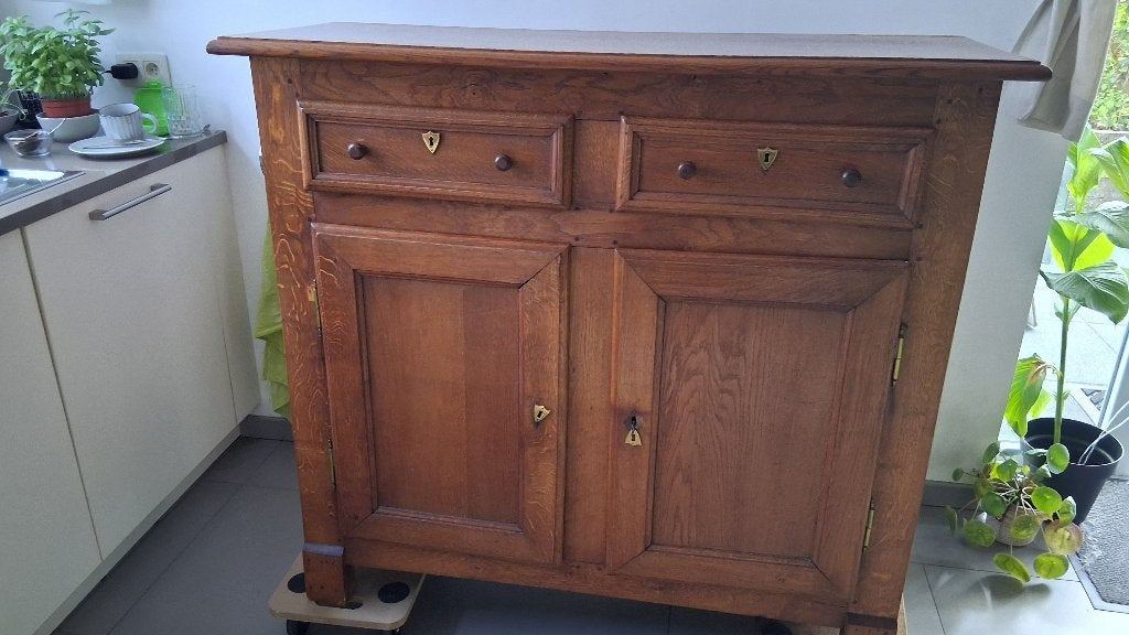 Dressoir gratis moet dringend weg, Ophalen, Gebruikt