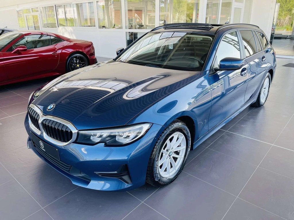 BMW 3 Serie 318 dA MHEV * GARANTIE + TOIT PANO + CUIR + LED, Auto's, BMW, 4 cilinders, Overige brandstoffen, Lichtsensor, https://public.car-pass.be/vhr/dc083f59-fe27-4a35-9d0c-d06fb283fb76