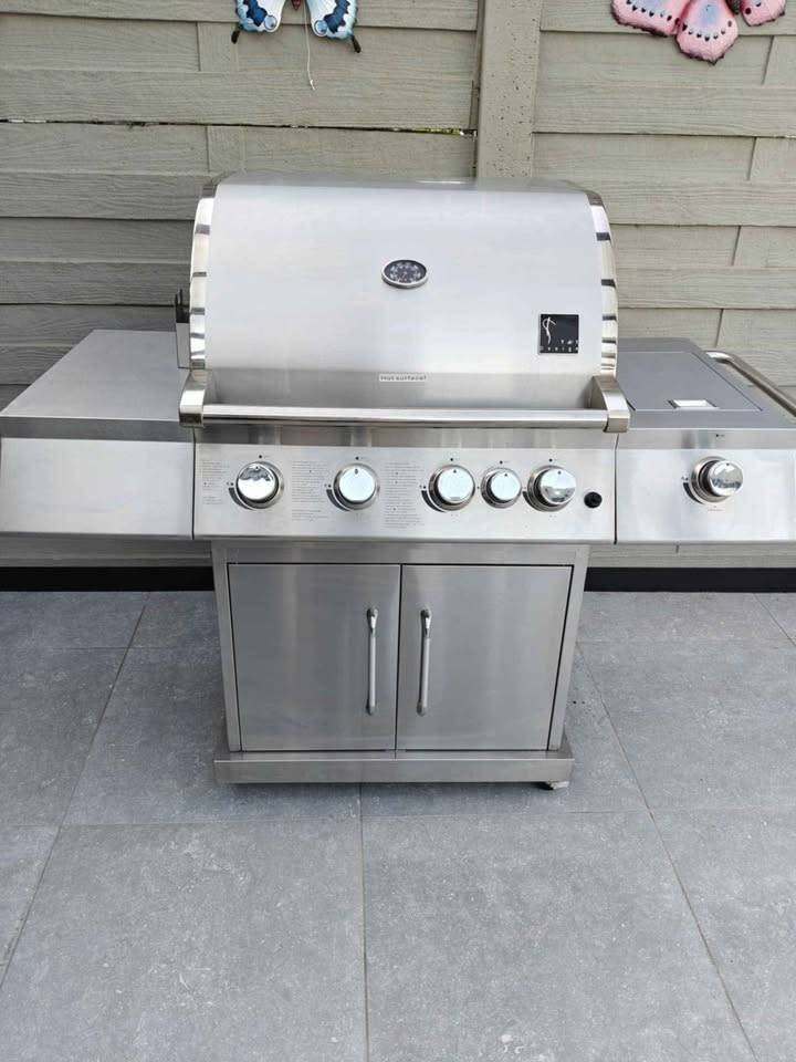 T&T desgin gasbbq, Ophalen, Zo goed als nieuw