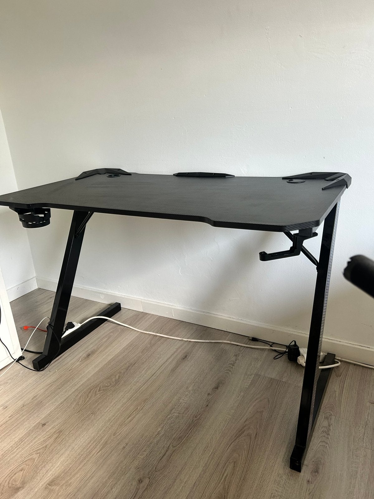 Gaming bureau, Huis en Inrichting, Bureaus, Ophalen, Zo goed als nieuw, Zwart, Gamingbureau