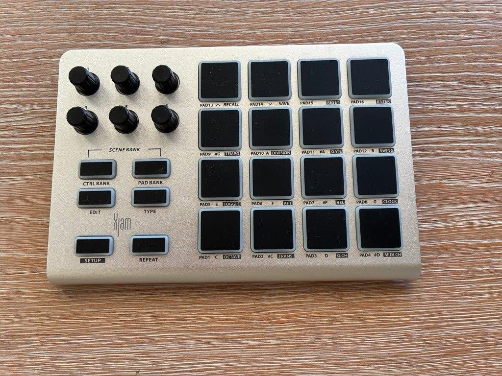 ESI Xjam USBC midi controller, Muziek en Instrumenten, Ophalen of Verzenden, Zo goed als nieuw